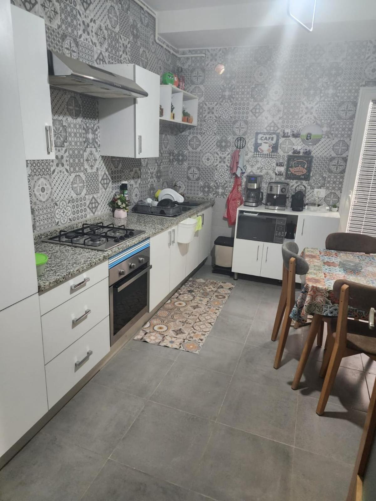 Apartment El Aouina *